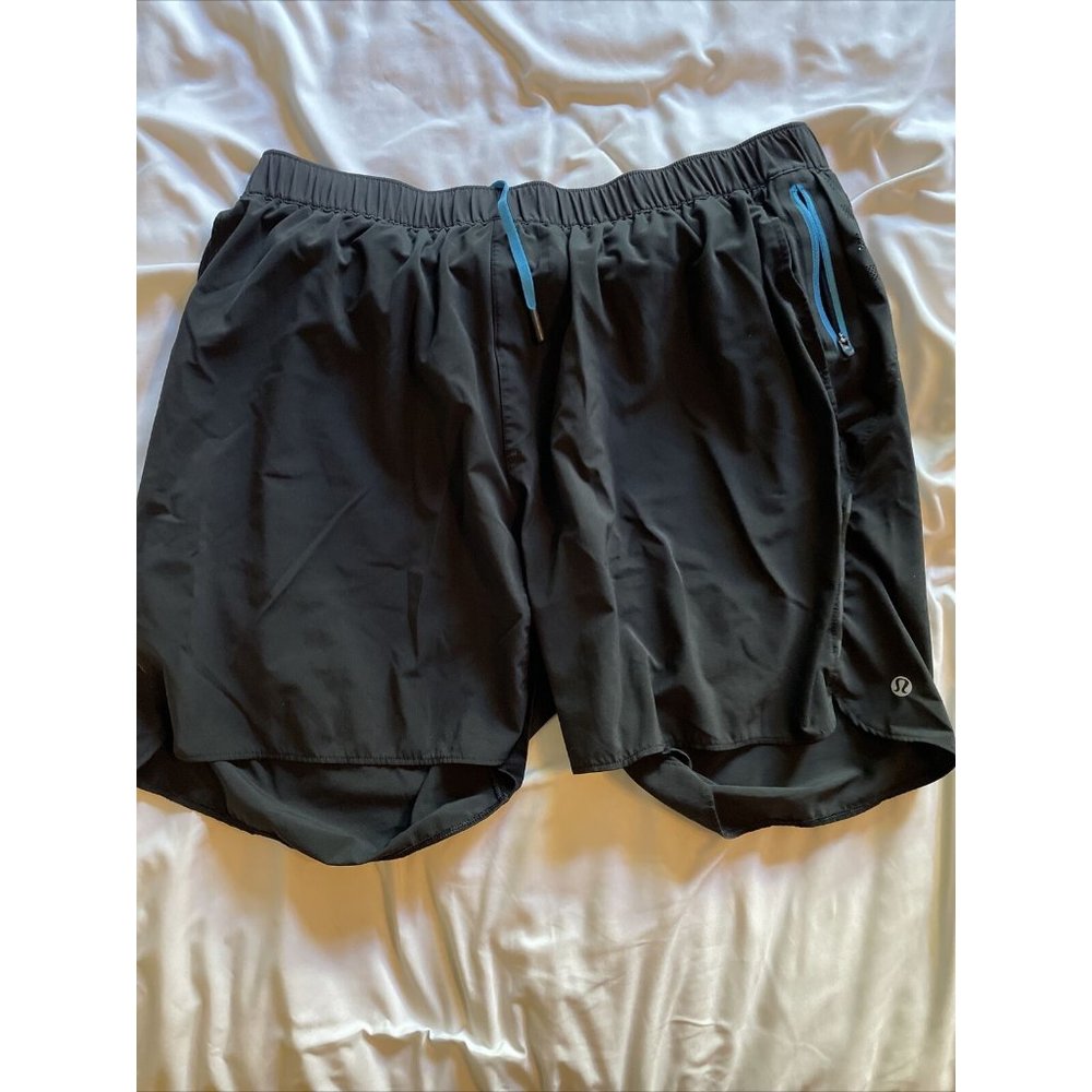 Lululemon Mens Shorts Size XL Black Athletic 7"